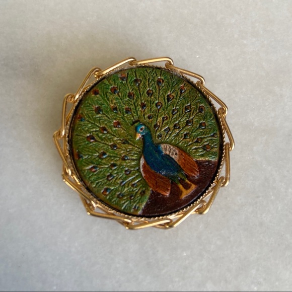 VINTAGE • Leather Peacock Brooch Hand Painted Gold Tone Bohemian Hippie Pin Cute - Picture 3 of 7